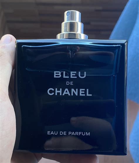 how many sprays of chanel bleu